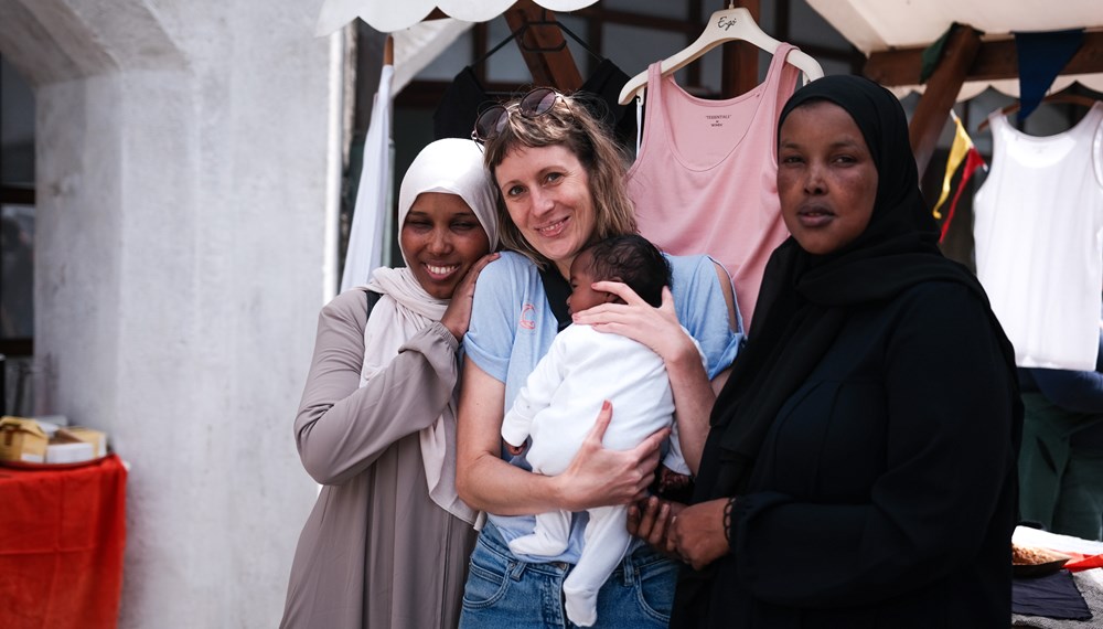 Gemeinsam für sichere Mutterschaft: Der Refugee Midwifery Service Austria (RMSA) unterstützt geflüchtete Frauen mit Hebammenbegleitung, Beratung und
Gesundheitsangeboten in Innsbruck.