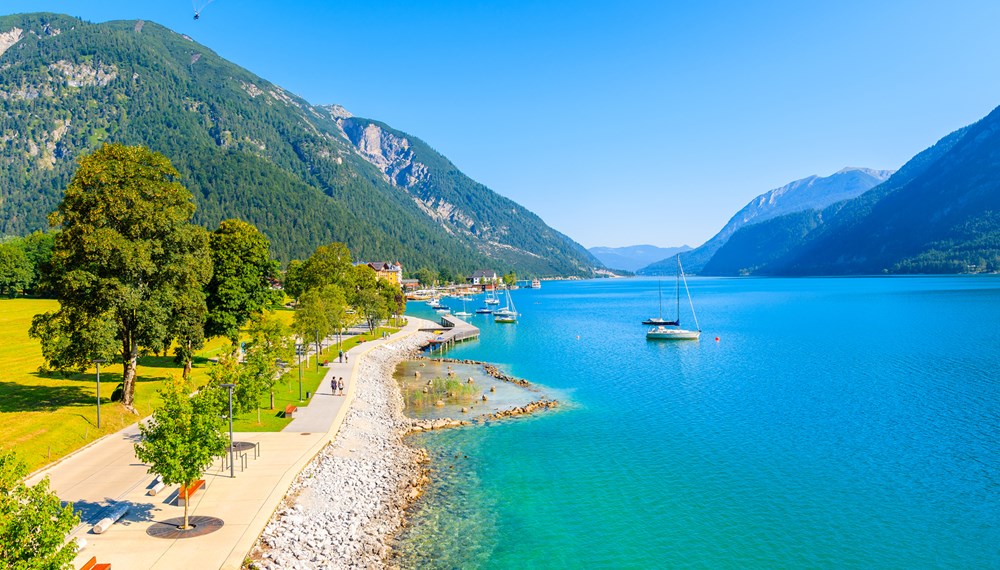 Sprung ins Wasser: Die Seeverwaltung des Achensees liegt in der Hand der Stadt Innsbruck.