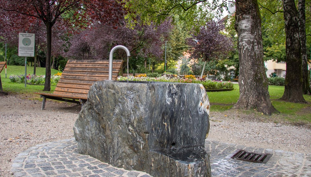 Frisch, funktional und durststillend – der neue Brunnen im Rapoldipark ist ein echter Blickfang.