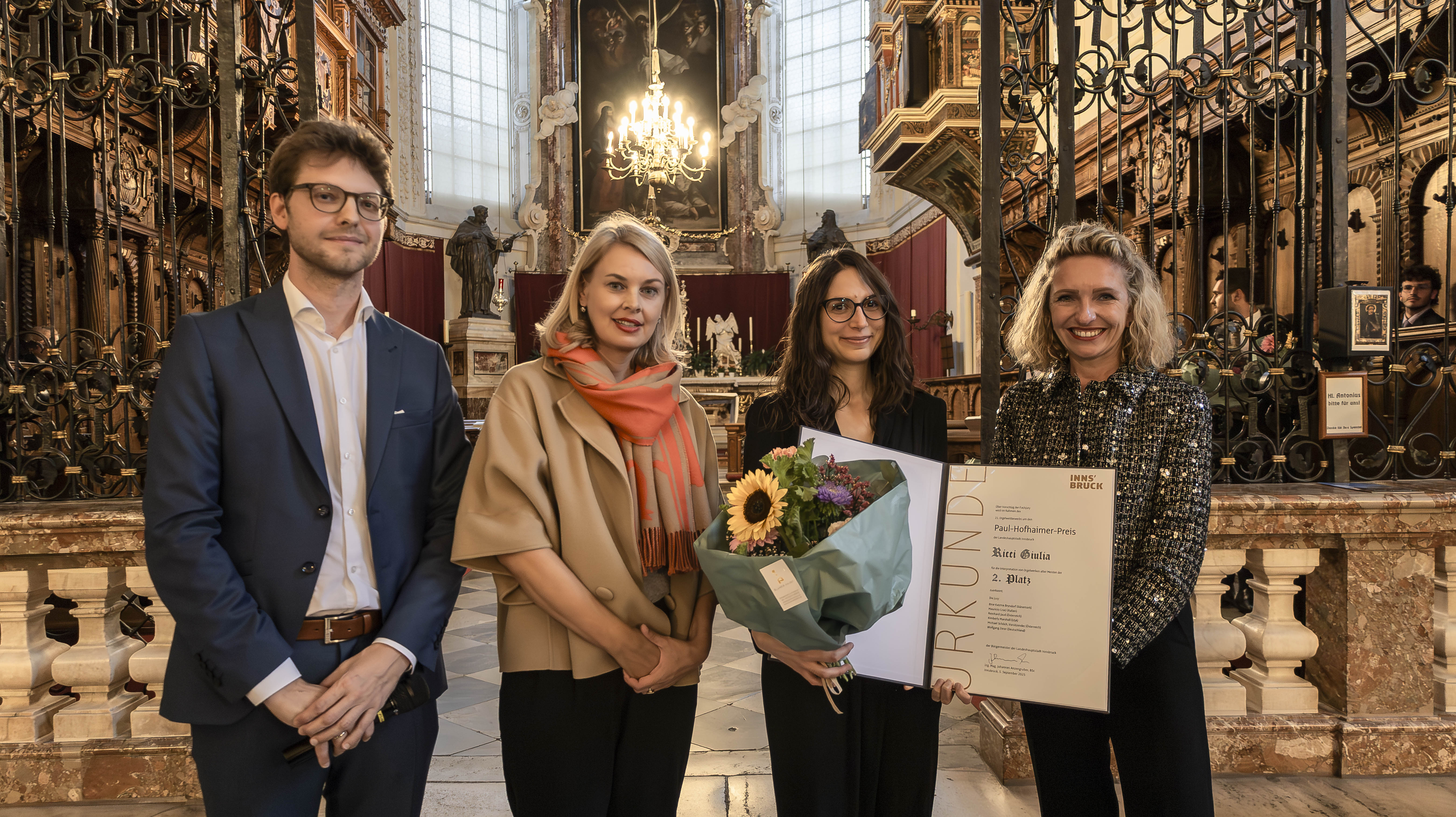 Neben dem ersten Platz wurden heuer zwei zweite Plätze vergeben. Die Italienerin Giulia Ricci durfte sich über die Auszeichnung freuen – bereits 2022 hatte sie beim Orgelwettbewerb den dritten Platz erreicht.