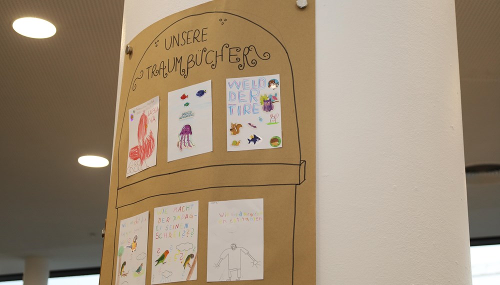 Die Kinder aus der Volksschule Leitgeb I gestalteten die Covers ihrer eigenen Bücher.