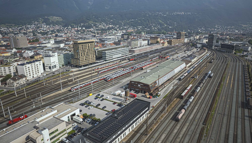 Eine neue Fuß- und Radwegverbindung wird die Stadtteile Wilten und Pradl unter dem Innsbrucker Hauptbahnhof verbinden.