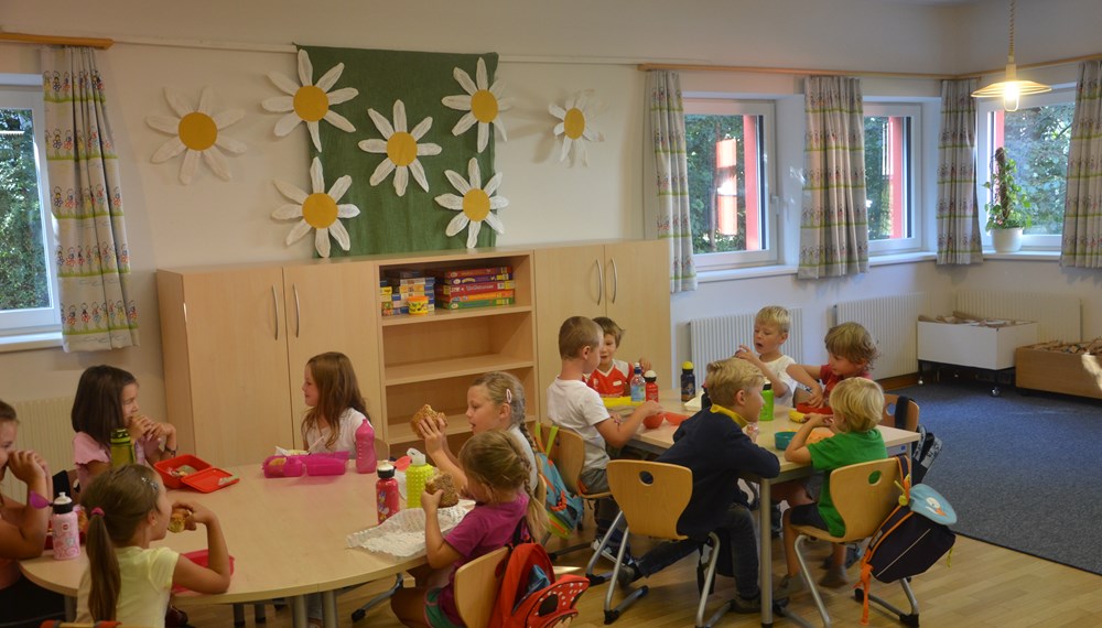Nicht gut hören zu können, ist eine unsichtbare Behinderung, die aber sehr einschneidend für den
Bildungsweg sein kann.