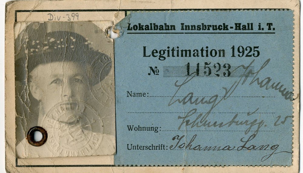 Legitimationskarte für die Lokalbahn von Frau Johanna Lang, Schneeburggasse 25
