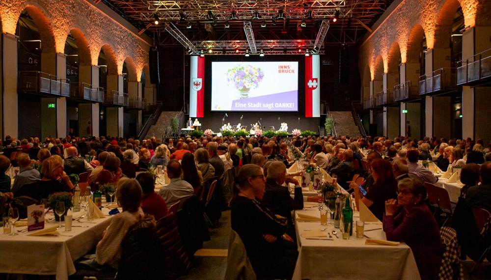 Insgesamt waren rund 600 Jubilare mit Begleitung bei der Feier dabei.