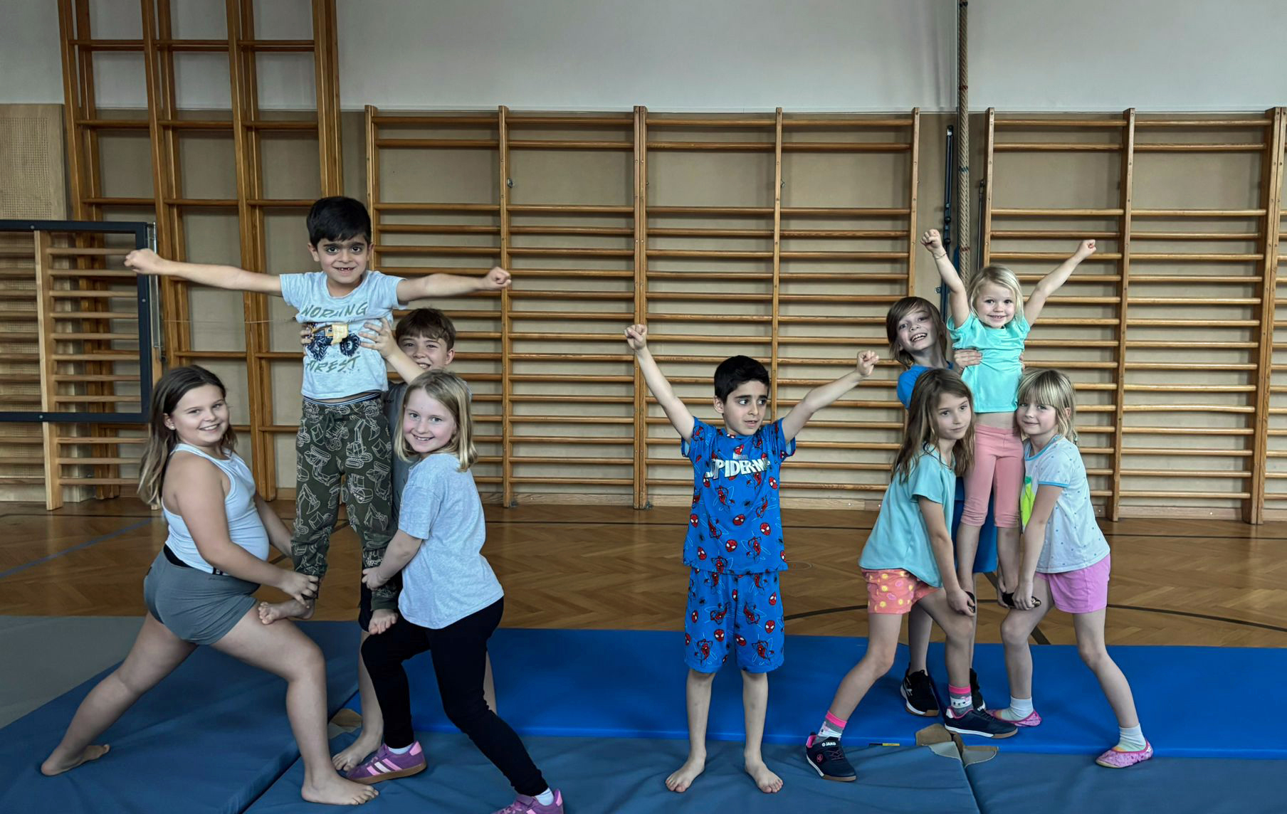 Von Judo bis Yoga: Kinder an neun Innsbrucker Volksschulen freuen sich bereits über die „bewegte Nachmittagsbetreuung“.