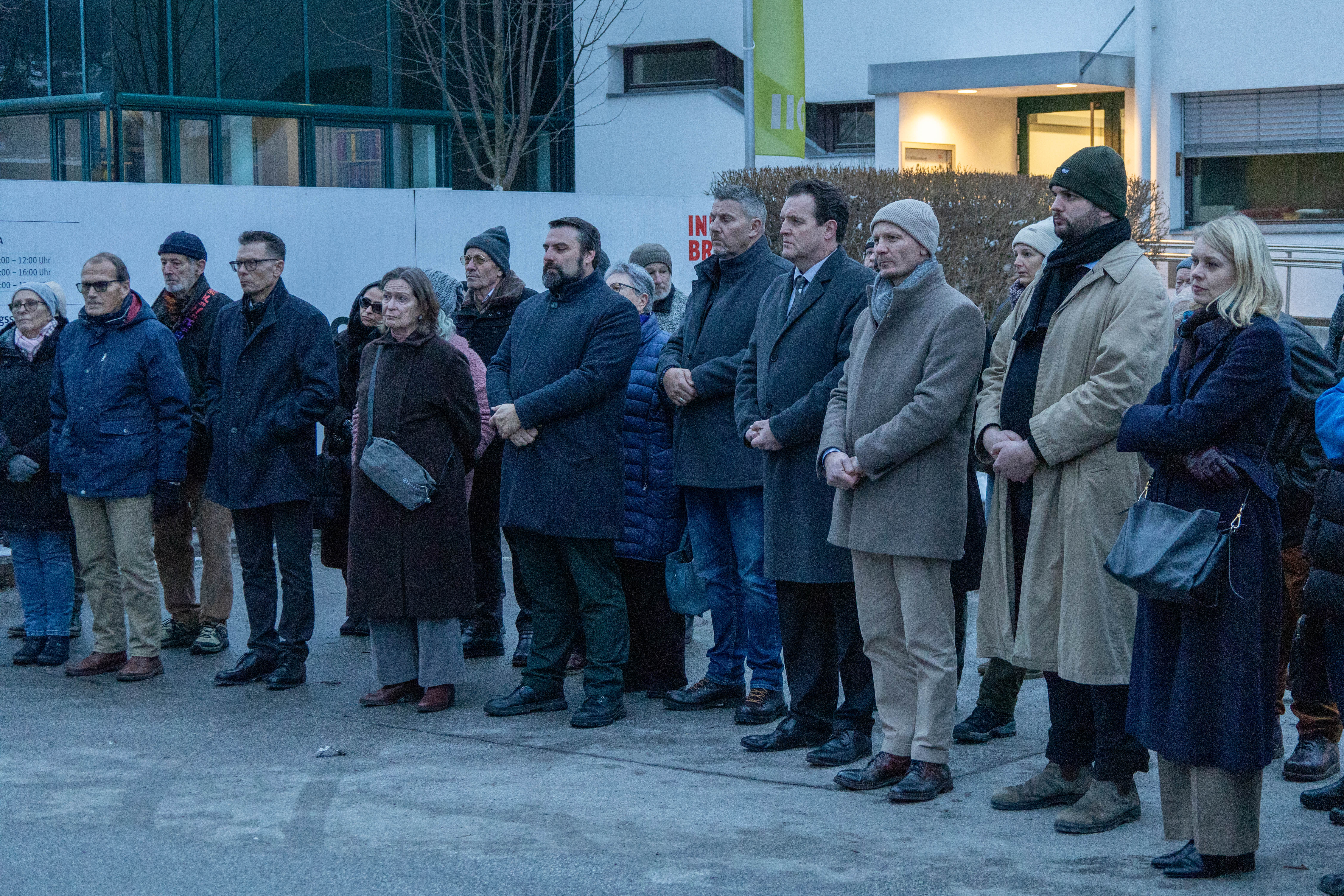 Auch zahlreiche politische Vertreter:innen wohnten der Veranstaltung bei.
