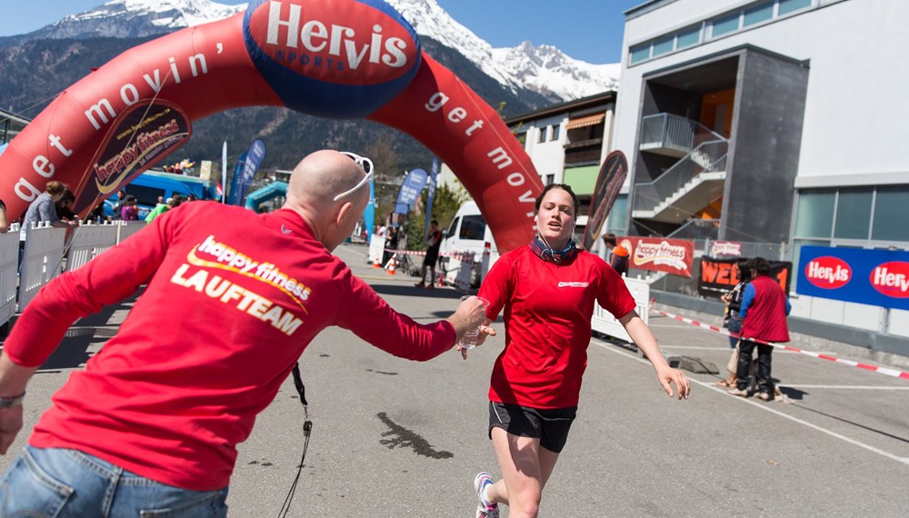 Ganz im Zeichen des guten Zweckes Stand der heurige Happy Run. Der Gesamterlös der Laufveranstaltung geht nämlich an die Ronald McDonald Kinderhilfe. Eine Vielzahl an Laufbegeisterten trat an und lies sich im Ziel - umrandet von einem facettenreichem Rahmenprogramm - feiern. Auch Vizebürgermeister Christoph Kaufmann fieberte mit und gratulierte.