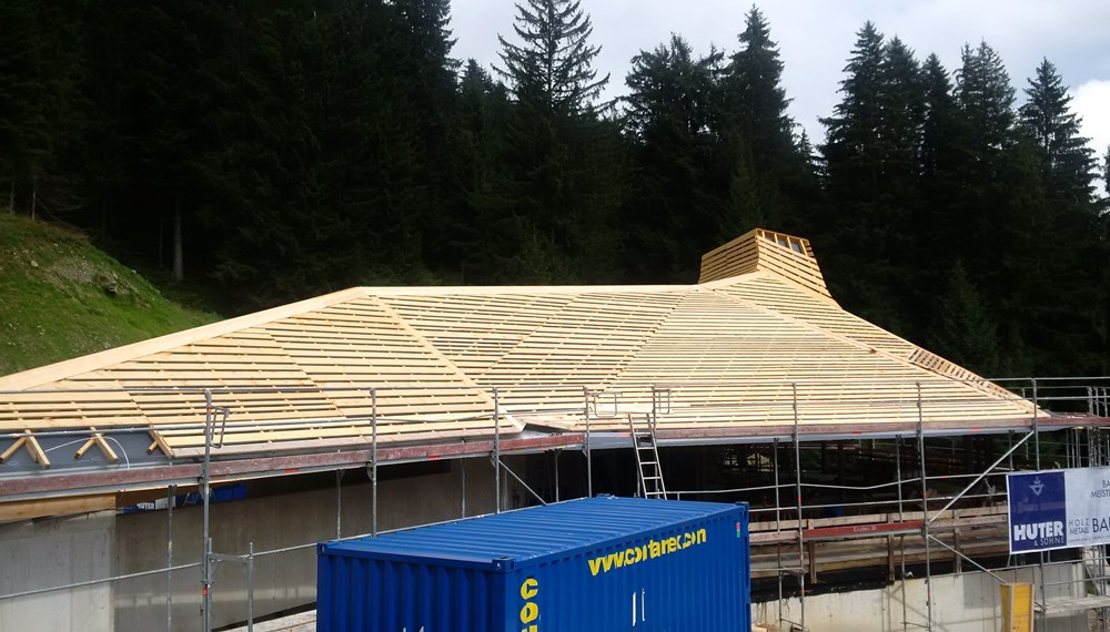 Der Bau der neuen Umbrückler Alm schreitet kontinuierlich voran. Die Eröffnung wird mit Ende des Jahres stattfinden.