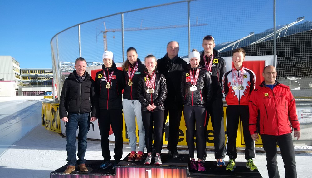 Der Uni Speedskating Club Innsbruck veranstaltete die Österreichischen Staatsmeisterschaften in Eisschnelllaufen Allround 2015/2016 in Innsbruck. Vizebürgermeister und Sportreferent Christoph Kaufmann nahm die Siegerehrung vor und  ‎gratulierte den beiden TirolerInnen Vanessa Bittner und Linus Heidegger zum Staatsmeistertitel. Gleichzeitig dankteer Obmann Werner Jäger und seinem Team für die hervorragende Organisation.