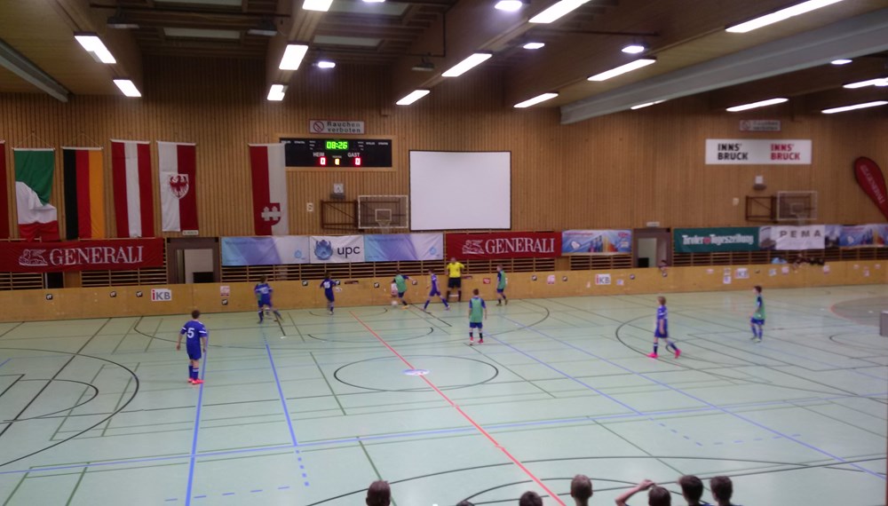 Bei der 31. Auflage des UPC Nachwuchs-Cups in Innsbruck, der von 26. bis 30. Dezember stattfindet, kämpfen 150 Mannschaften um den Sieg. Ein herzliches Dankeschön an Obmann Herbert Lener und seinem Team des FC Union für die hervorragende Turnierorganisation. Vizebürgermeister und Sportreferent Christoph Kaufmann war selbst vor Ort und führte die Siegerehrung durch.