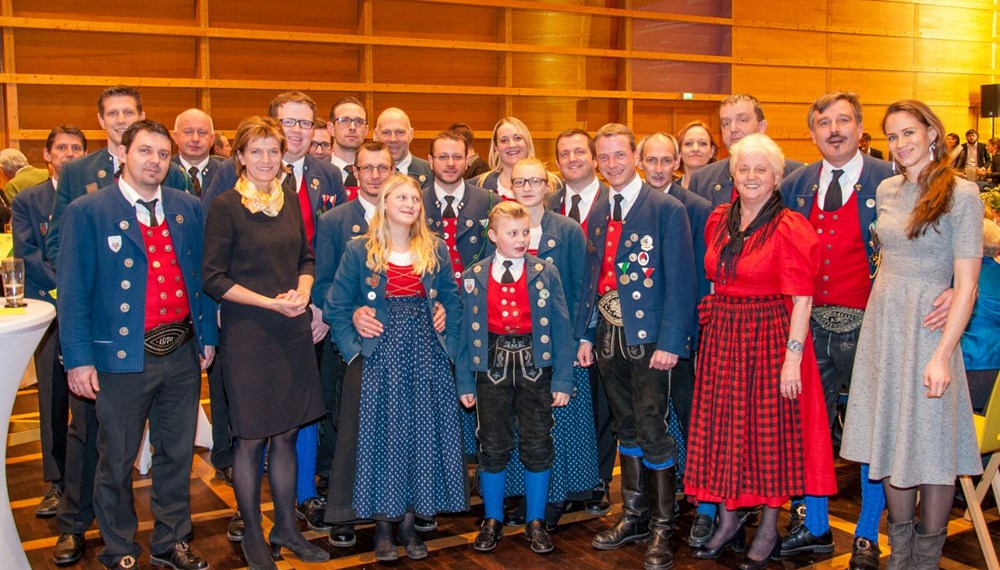 Zahlreiche Ehrengäste nahmen am Neujahrsempfang der Vereine und Institutionen im Stadtteil Neu Arzl/ Olympisches Dorf teil, allen voran Bürgermeisterin Christine Oppitz-Plörer mit Vizebürgermeisterin Sonja Pitscheider, Vizebürgermeister Christoph Kaufmann und GR Franz Hitzl. Danke an Präsident Friedl Ludescher und seinem gesamten Team für den gelungenen Abend.