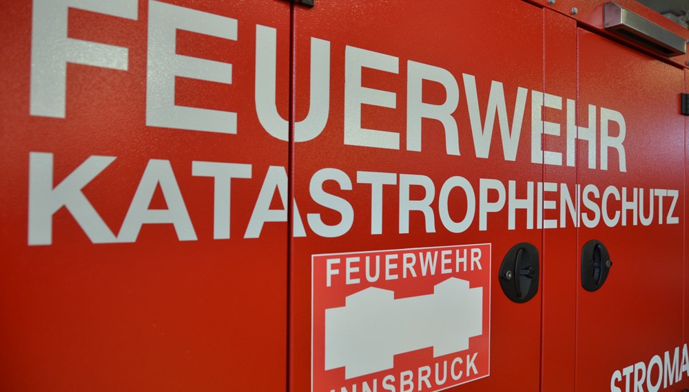 ORF Radio Tirol Sommerfrische zu Gast bei der Berufsfeuerwehr Innsbruck: Groß und Klein hatten sichtlich Spaß beim "Blaulichttag"