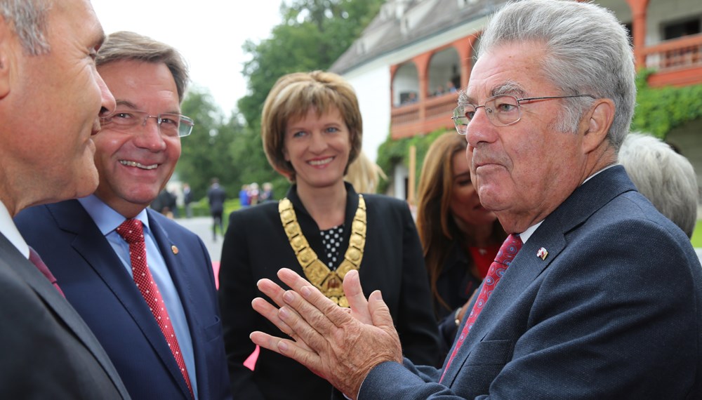 Am 12. August wurden die Innsbrucker Festwochen der Alten Musik feierlich eröffnet. Am Bild: Mag. Wolfgang Sobotka (Bundesminister für Inneres), Landeshauptmann Günther Platter, Bundespräsident a.D. Dr. Heinz Fischer mit Gattin Margit, Alessandro De Marchi (Künstlerischer Leiter der Innsbrucker Festwochen), Innsbrucks Bürgermeisterin Mag.a Christine Oppitz-Plörer.