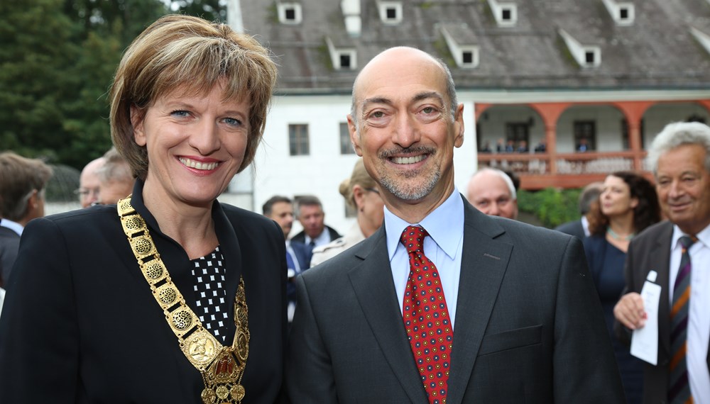 Am 12. August wurden die Innsbrucker Festwochen der Alten Musik feierlich eröffnet. Am Bild: Mag. Wolfgang Sobotka (Bundesminister für Inneres), Landeshauptmann Günther Platter, Bundespräsident a.D. Dr. Heinz Fischer mit Gattin Margit, Alessandro De Marchi (Künstlerischer Leiter der Innsbrucker Festwochen), Innsbrucks Bürgermeisterin Mag.a Christine Oppitz-Plörer.