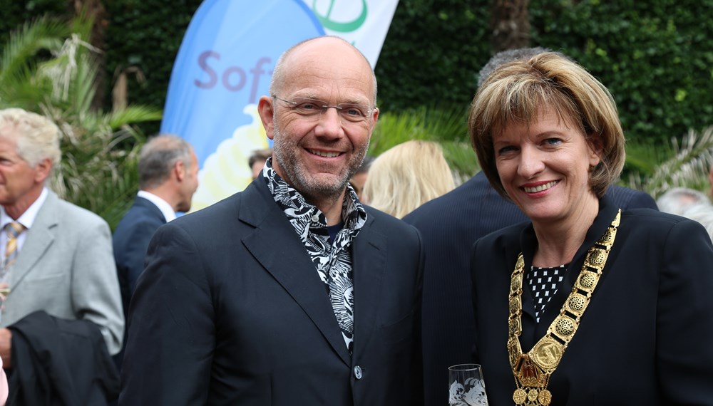 Am 12. August wurden die Innsbrucker Festwochen der Alten Musik feierlich eröffnet. Am Bild: Mag. Wolfgang Sobotka (Bundesminister für Inneres), Landeshauptmann Günther Platter, Bundespräsident a.D. Dr. Heinz Fischer mit Gattin Margit, Alessandro De Marchi (Künstlerischer Leiter der Innsbrucker Festwochen), Innsbrucks Bürgermeisterin Mag.a Christine Oppitz-Plörer.