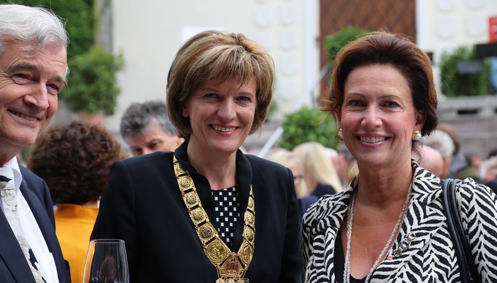 Am 12. August wurden die Innsbrucker Festwochen der Alten Musik feierlich eröffnet. Am Bild: Mag. Wolfgang Sobotka (Bundesminister für Inneres), Landeshauptmann Günther Platter, Bundespräsident a.D. Dr. Heinz Fischer mit Gattin Margit, Alessandro De Marchi (Künstlerischer Leiter der Innsbrucker Festwochen), Innsbrucks Bürgermeisterin Mag.a Christine Oppitz-Plörer.