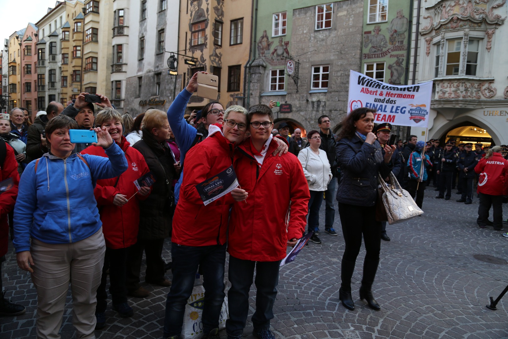"Flamme der Hoffnung": Impressionen des Fackellaufs in Innsbruck zu den Special Olympics World Winter Games 2017