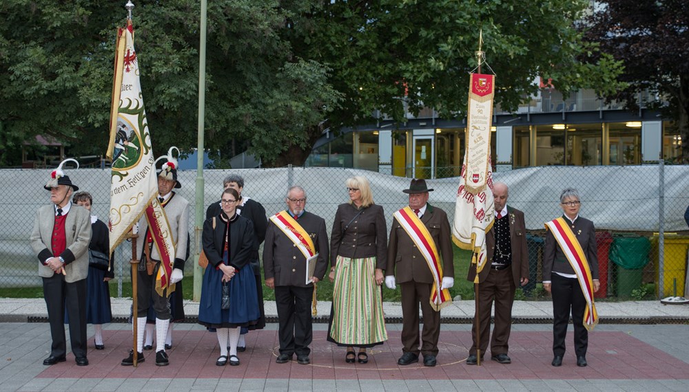 Der Sportverein Olympisches Dorf/Neu Arzl (SVO) - Zweigverein Stocksport feierte sein 30-jähriges Bestehen. Sportreferent Vizebürgermeister Christoph Kaufmann feierte das Jubiläum gebührend mit dem Präsidenten des TLEV Karl Rosenberger, Sport Union Tirol-Präsident Günther Mitterbauer und Gründungspräsident Friedl Ludescher und den zahlreichen Mitgliedern.