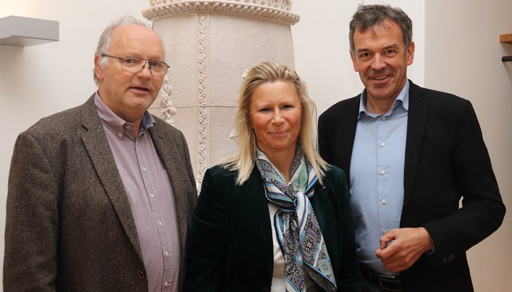 Walter Hauser, Leiter der Abteilung für Tirol des Bundesdenkmalamts, sowie seine Stellvertreterin Gabriele Neumann statteten vor Kurzem Bürgermeister Georg Willi einen Antrittsbesuch ab. Dabei wurden laufende Projekte sowie weitere Vorgehensweisen abgesprochen. Die Stadt Innsbruck arbeitet mit dem Bundesdenkmalamt eng zusammen.