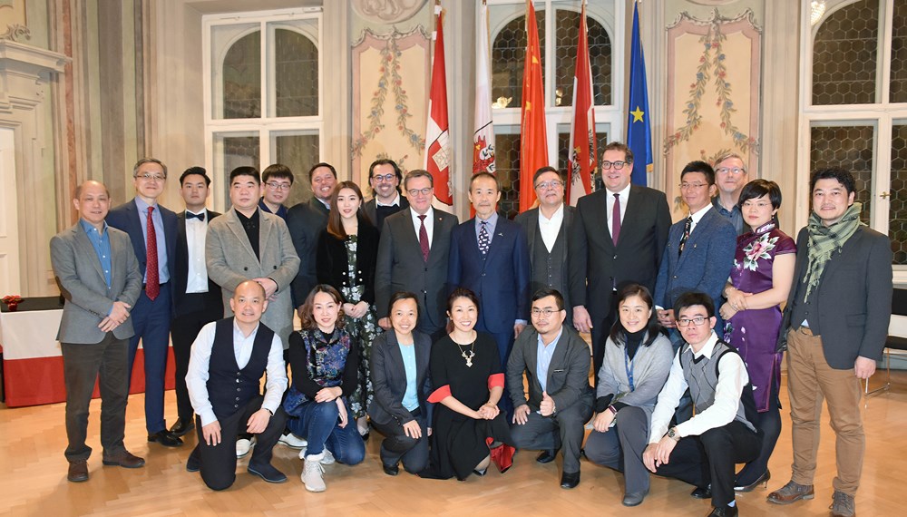 LH Günther Platter freute sich, die Delegation aus China in Innsbruck zu begrüßen